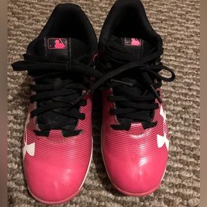 Girls under armor cleats